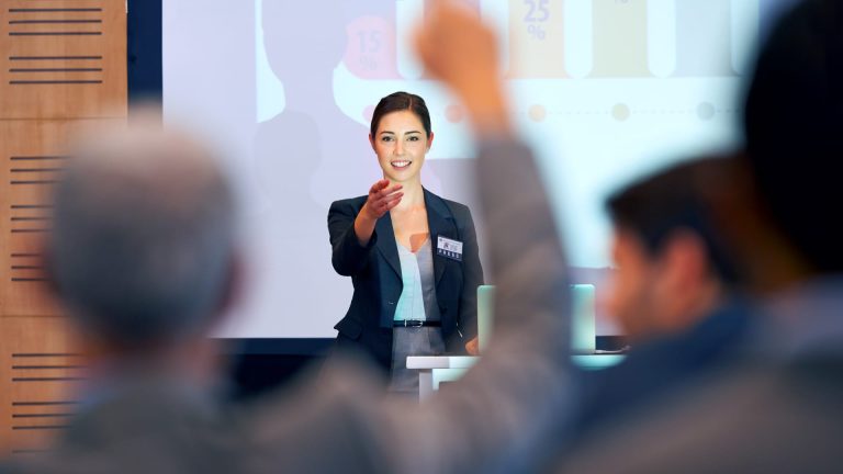 Rephrase the title:How confident people get others to agree with them