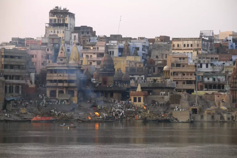 Diwali in Varanasi: A harmonious blend of spirituality and illuminated beauty