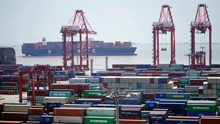Rephrase the title:China posts higher-than-expected exports growth in December