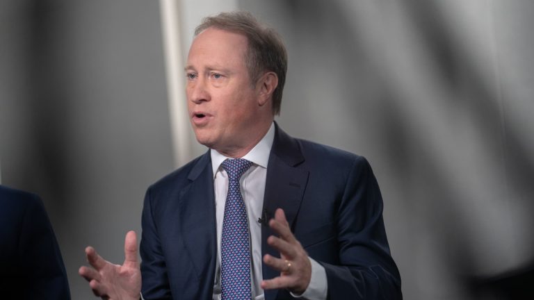 Rephrase the title:Morgan Stanley CEO Ted Pick focused on hitting financial targets