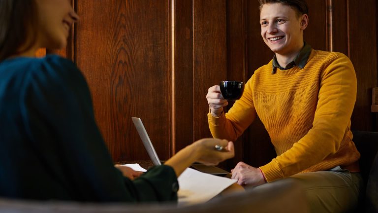 Rephrase the title:Keep this line off your resume, says ex-Disney recruiter