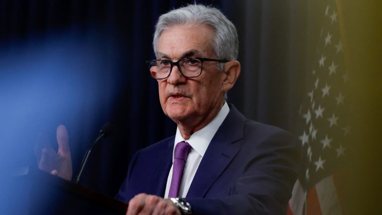 Rephrase the title:Fed Chief Jerome Powell says a March rate cut is not likely