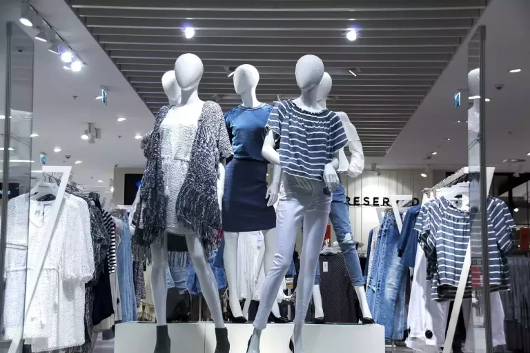 Rephrase the title:Big brands, chain stores boost retail developments in tier-2 cities
