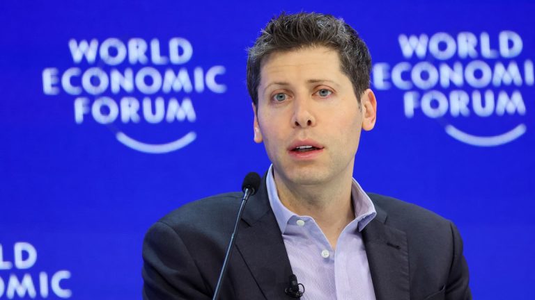 Rephrase the title:Tech and AI companies sign accord to combat election-related deepfakes