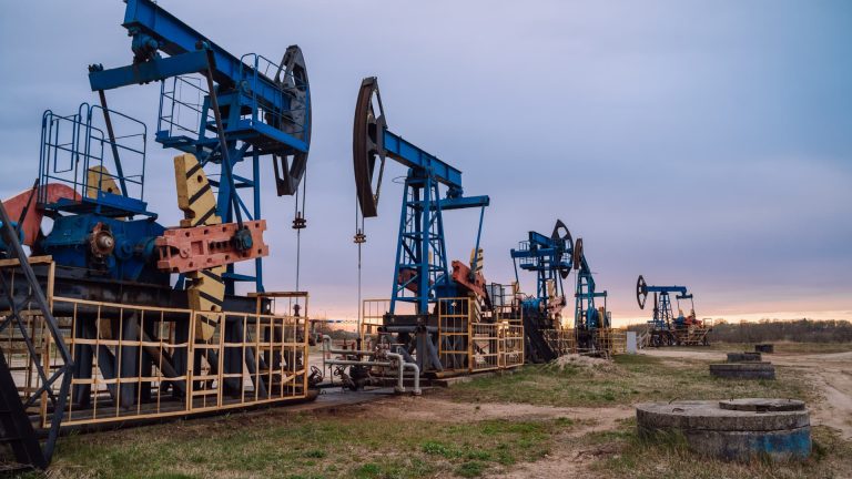 Rephrase the title:Oil stocks should be popular like semis, but no one cares: VanEck CEO