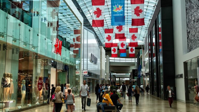 Rephrase the title:TMX CEO jumps deeper into ETFs